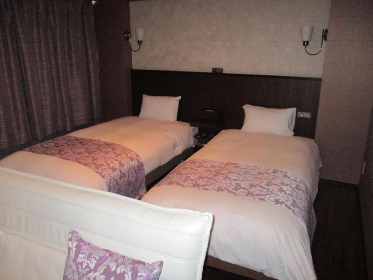 Town Hotel 41 كانازاوَ المظهر الخارجي الصورة